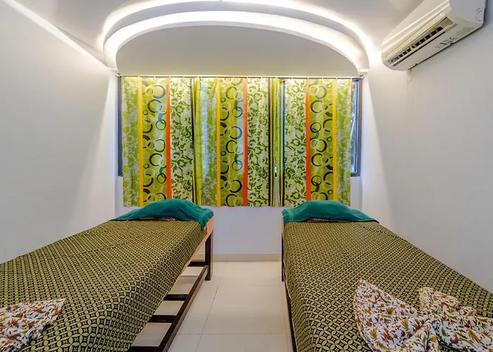 Otel Cross Vibe Paasha Atelier Bali Kuta Lombok