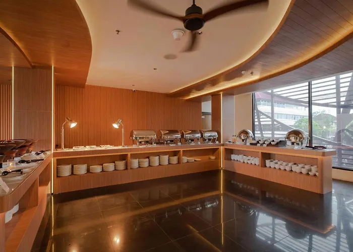 Cross Vibe Paasha Atelier Bali ホテル 4*