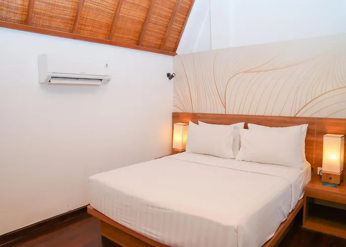 ホテル Cross Vibe Paasha Atelier Bali 4*