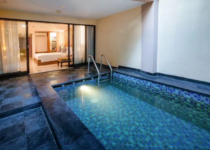 ホテル Cross Vibe Paasha Atelier Bali 4*